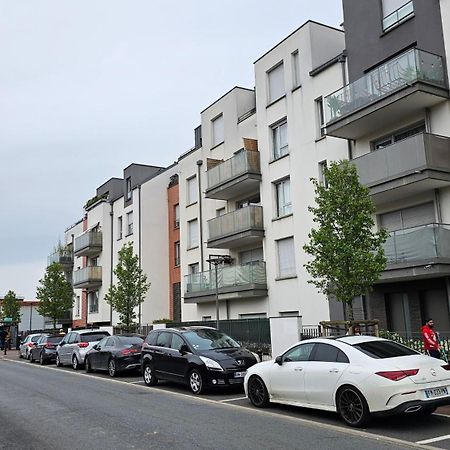 Entire Appartment, 2 Rooms Confortable At Creteil Luaran gambar